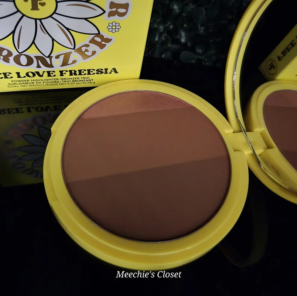 Trixie Cosmetics Flower Power Bronzer Free Love Freesia NIB